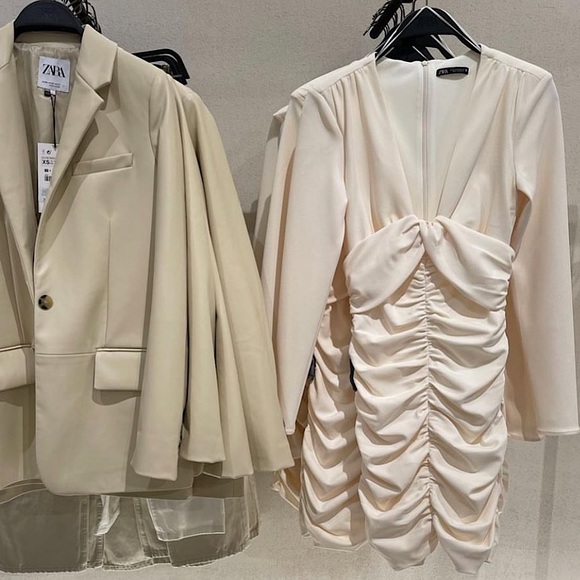 {Zara} Draped Long Sleeve Dress • L - Picture 2 of 16